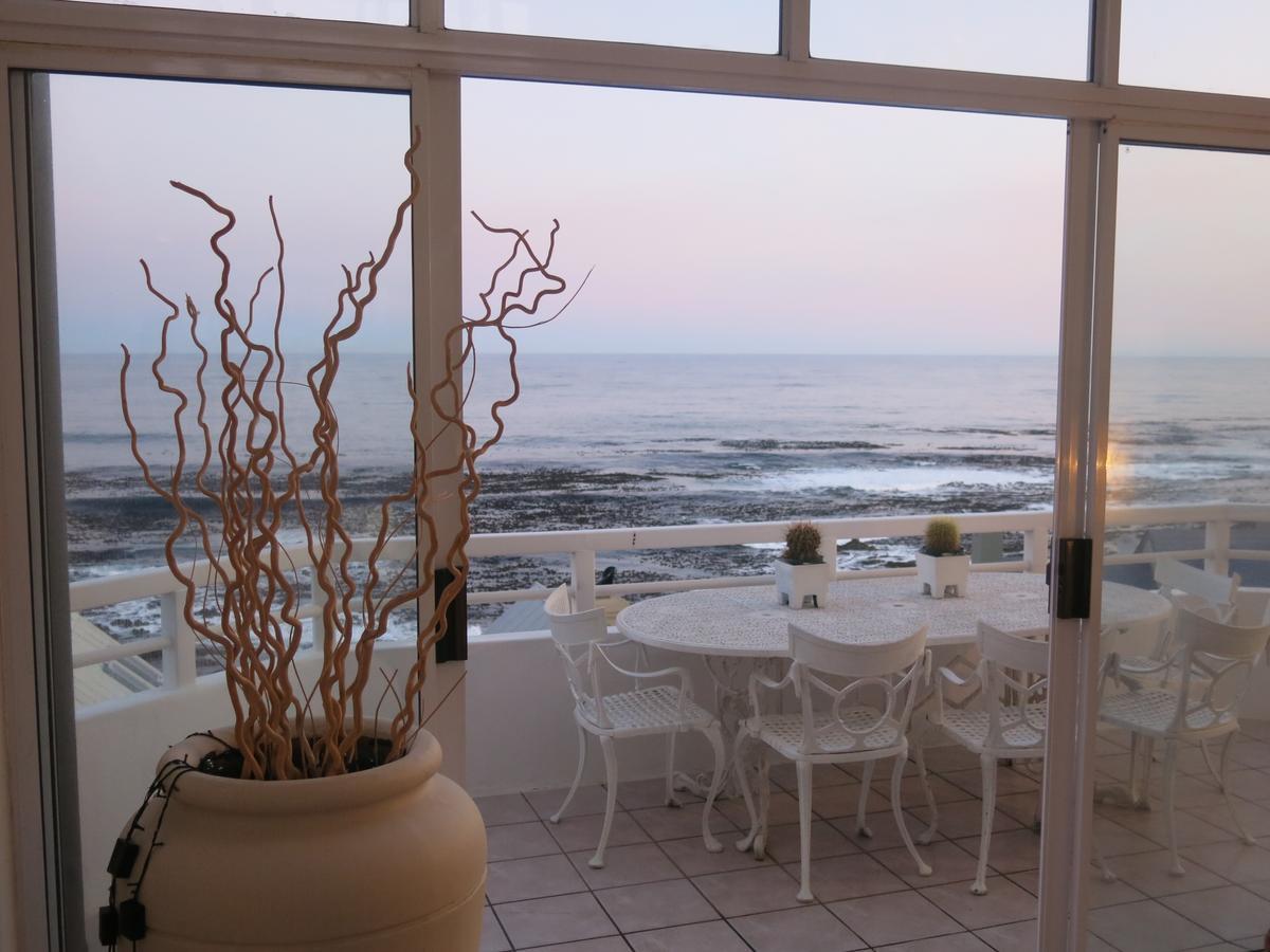 Beaumonte Guesthouse ヘルマナス エクステリア 写真