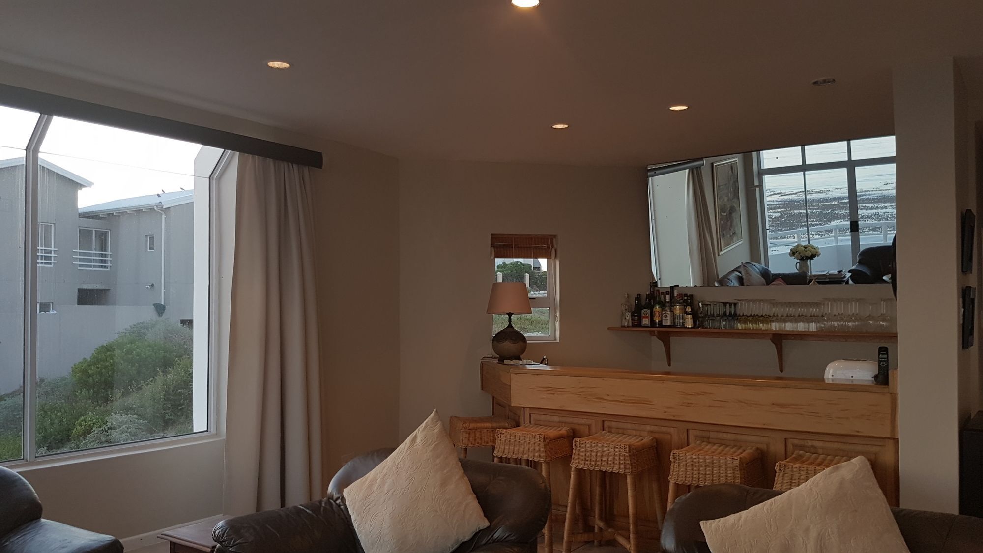Beaumonte Guesthouse ヘルマナス エクステリア 写真